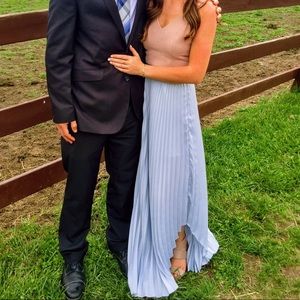 Crop with zipper back & high waisted pleated skirt